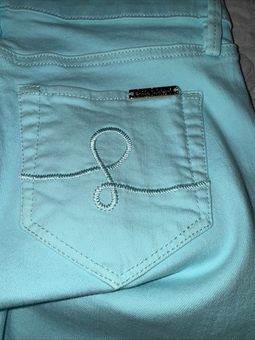 Lilly Pulitzer South Ocean Crop Flare Whisper Blue Jean Size 2 Beachy Resortwear - Picture 8 of 8